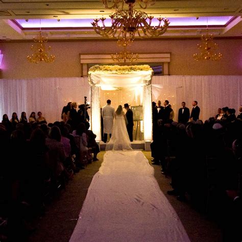 Richfield Regency features an on-site wedding chapel and an elegant ball room, providing all you need to make your special day memorable in one location. . Glatt kosher wedding venues ny